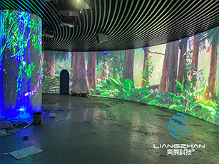 芯龙光电展厅弧形投影融合